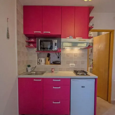 Apartment Happy Time