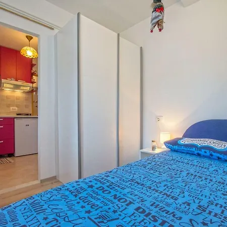 Happy Time Apartment *