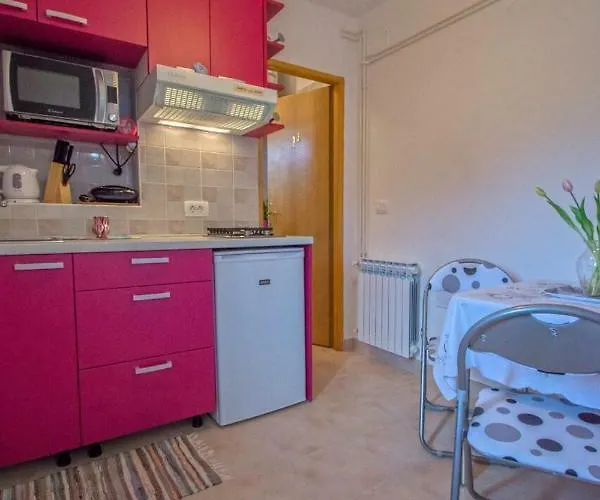 Happy Time アパート