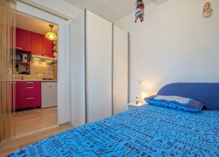 Happy Time アパート *